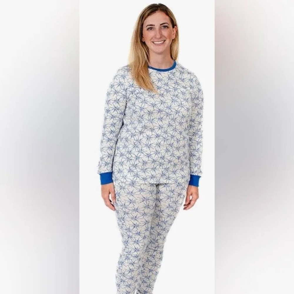 Burts Bees Snowflake Patterned Pajama Set
